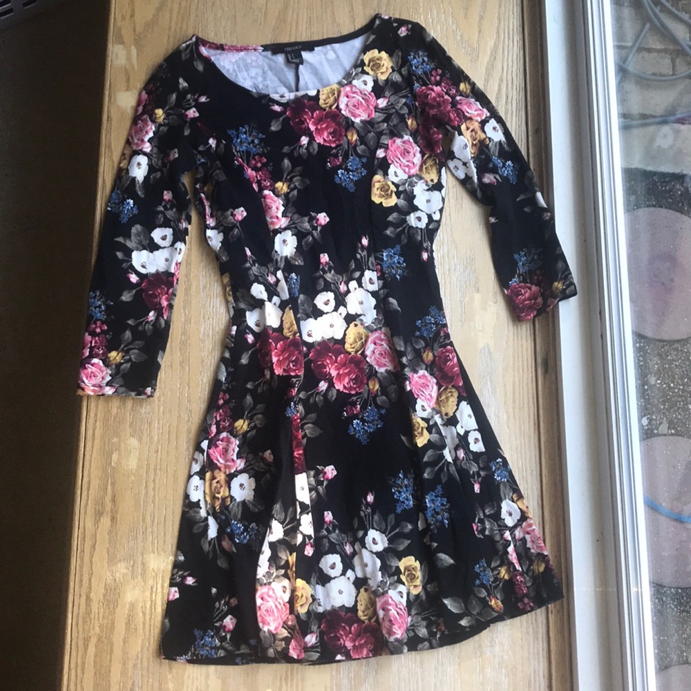 Forever 21 Floral Dress, Size SMALL